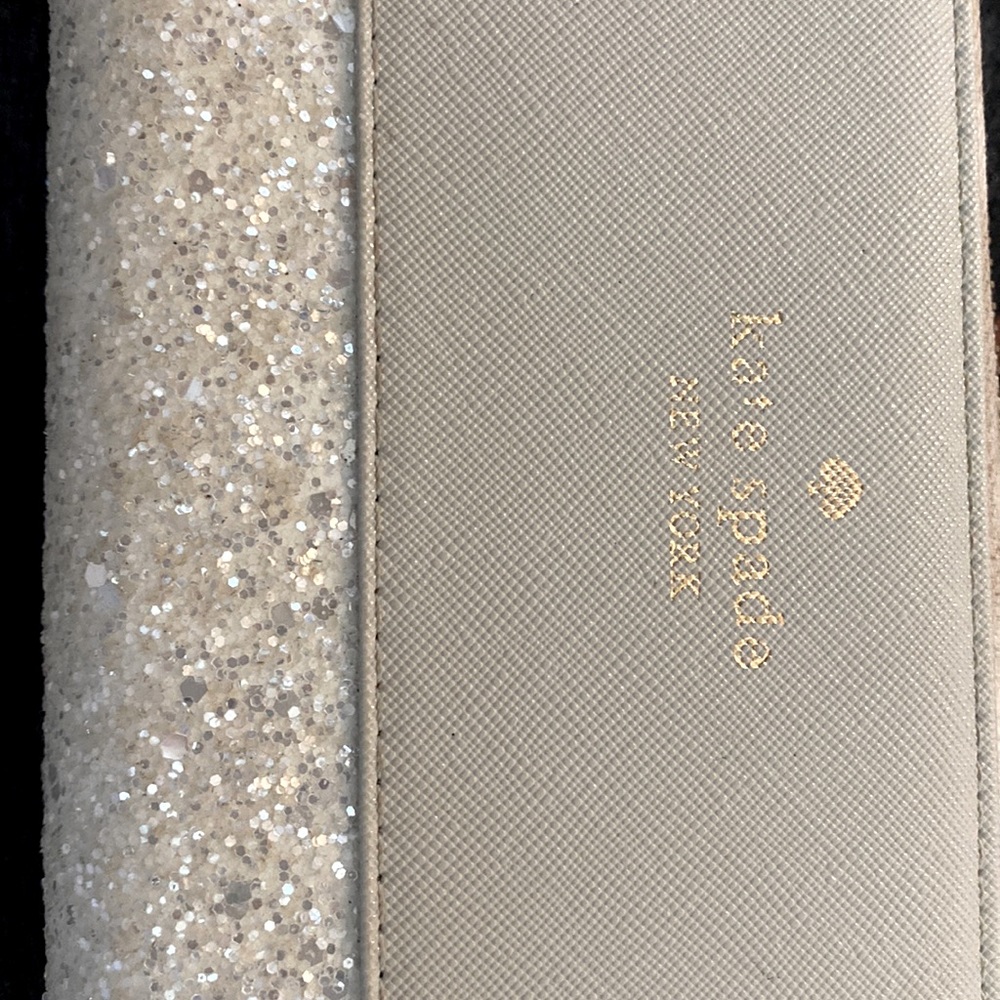 Kate Spade wallet - not certain of authenticity
